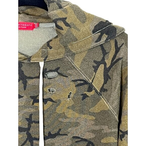 n:PHILANTHROPY Gamble Distressed Olive Camo Hoodie – Women’s Small - NWT - Picture 4 of 10